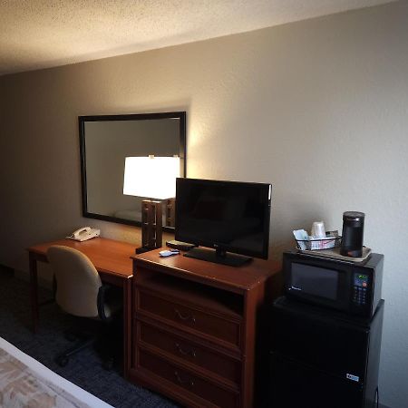 Bison Plains Lodge Moorhead 外观 照片