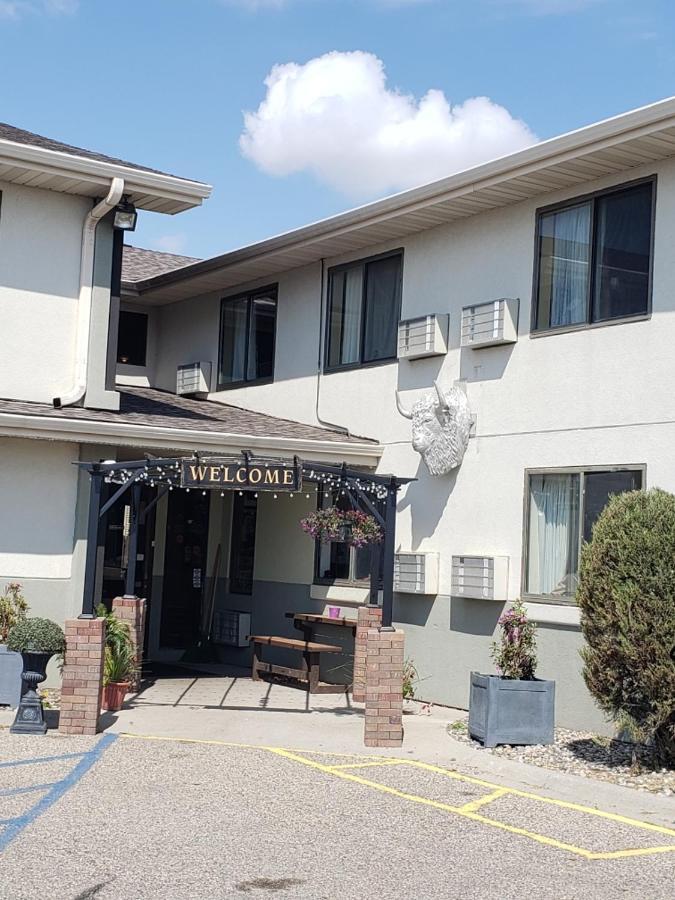 Bison Plains Lodge Moorhead 外观 照片